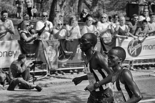 九游游戏中心-全国少年马拉松赛成都首站鸣枪，2022成都马拉松